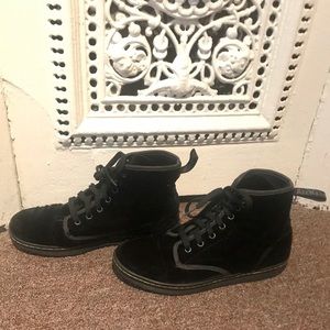 Dr Martens Velvet Shoreditch Boots